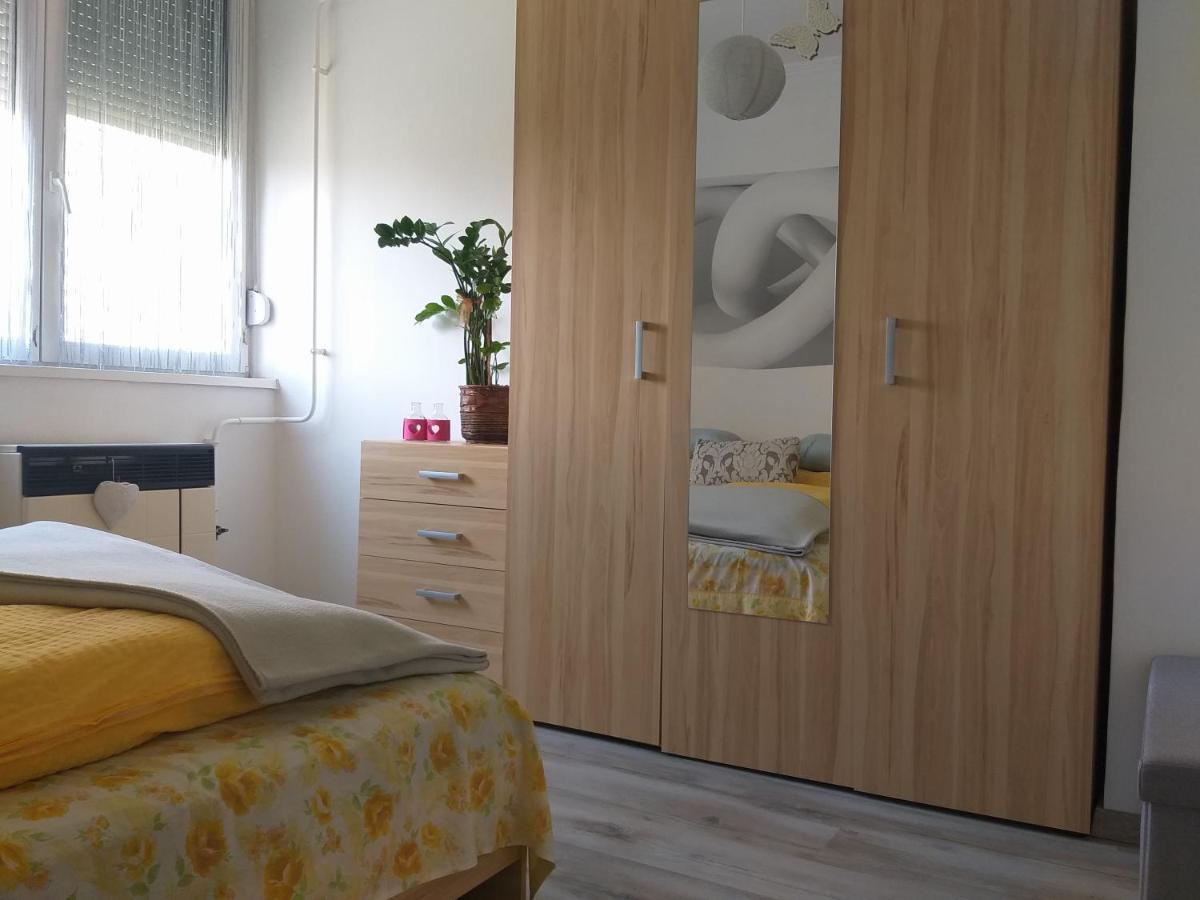 Simon Apartman Tiszafüred Exterior foto